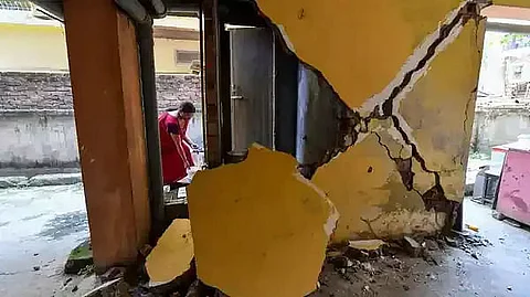 Earthquake: Rush to insure residential buildings, apartments