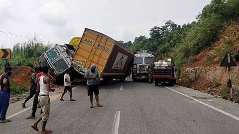 Trucks collide at Umtyra, Shillong