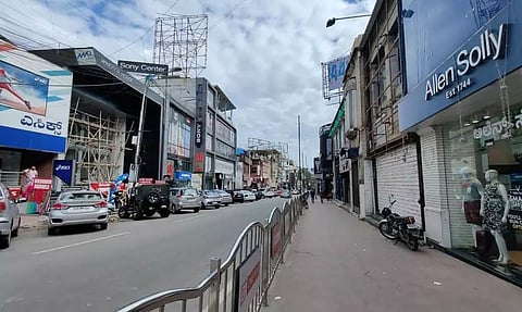 Karnataka Govt Announces Complete Lockdown, CM Appeals Labourers Not to Leave Bengaluru