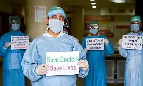 Second Wave of COVID-19 Claim Lives of 270 Doctors in India: Top Medical Body