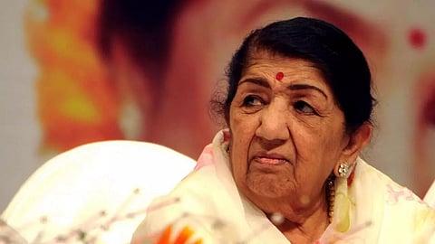 Lata Mangeshkar mourns Laxman's demise