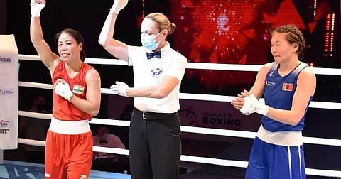 Mary Kom, Sakshi storm into gold medal round in Asian Boxing Championship