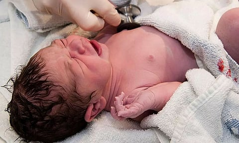 Despite testing negative, woman gives birth to Covid positive babygirl