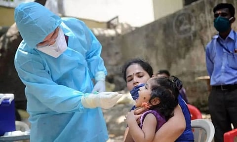 Maharashtra: Experts Anticipate Outbreak of Third Wave of COVID-19 after 8000 Children gets Infected