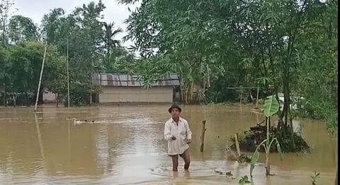 Flash Flood Caused by Gabharu, Kakoi Inundates Riverside, Villages Place in Lakhimpur