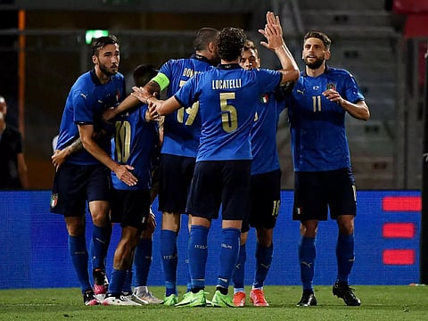 Italy sweep past Czech Republic