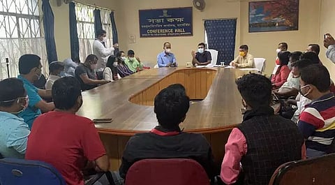 Tinsukia DC Stresses COVID Awareness Programme in Tea Garden Areas