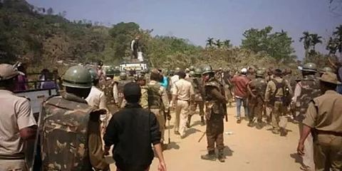 Parimal Suklabaidya Takes Reviews Law & Order Situation along the Assam-Mizoram Border