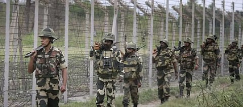 BSF busts racket smuggling fake Indian currency from Bangladesh