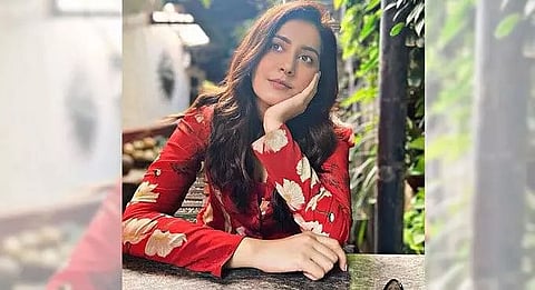 'Want people to open their hearts and donate' Says Raashii Khanna