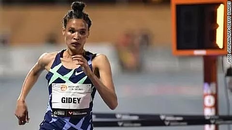Ethiopian Letesenbet Gidey breaks 10,000-m world record