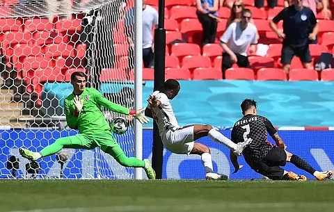 Sterling effort takes England past Croatia