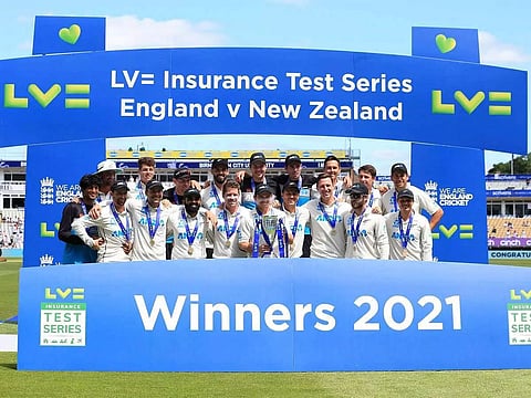 New Zealand clinch series in England after 22 years