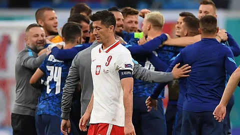 Euro 2020: Slovakia smother Robert Lewandowski to upset Poland
