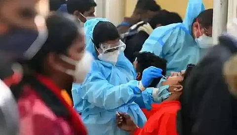 Delhi reports 212 new Covid cases, 25 deaths