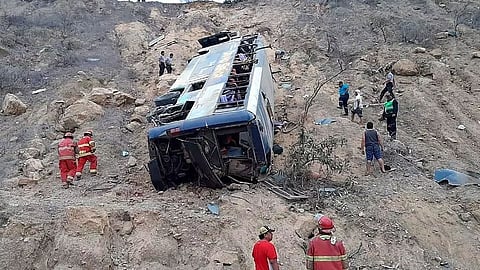 Bus accident in Peru leaves 27 dead