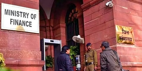Government liabilities increased to Rs 1,16,21,781 crore at end-March 2021