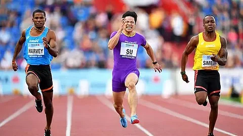 Chinese sprinters better men's 4x200m Asian record