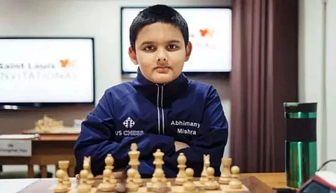 Chess legend Viswanathan Anand congratulates Abhimanyu Mishra