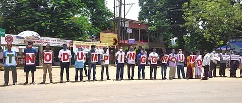 Protest on against dumping ground at Chandrapur