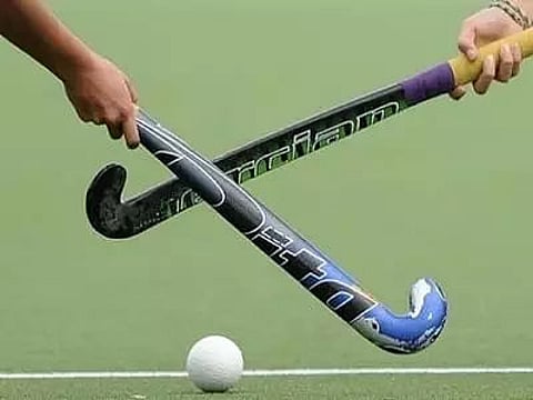 Hockey goalkeepers can be changed only on permanent basis