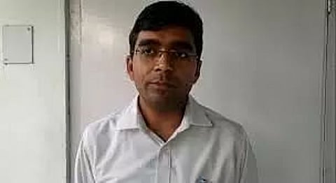 North Lakhimpur Deputy Commissioner Sumit Sattawan closes down four wards in the town
