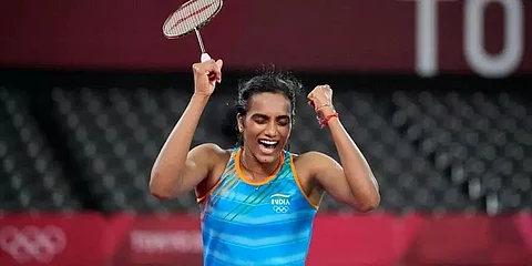 Telangana, Andhra CMs congratulate Sindhu for winning bronze