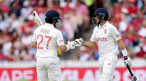 England lose top order after India's 364
