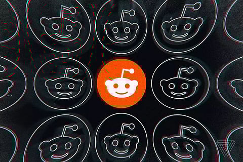 Reddit launches a TikTok-like video feed on iOS