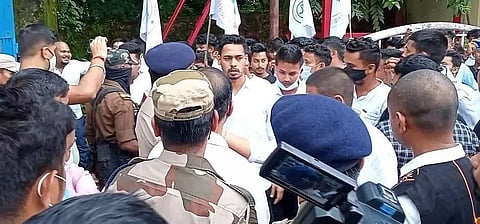 Asom Jatiyatabadi Yuva Chatra Parishad stages protest in Gerukamukh