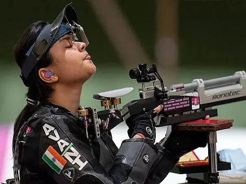Avani becomes first Indian woman to claim Gold