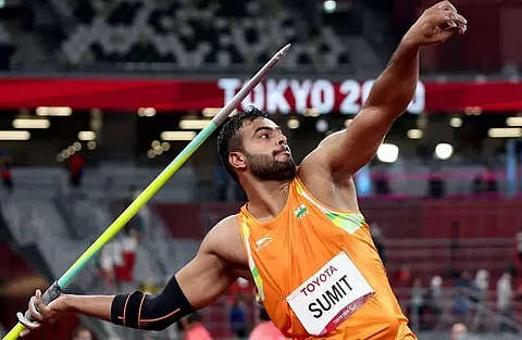 Sumit shatters world record to win javelin GOLD