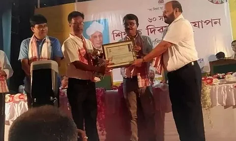 Gulak Borah honoured on the occasion of Teachers' Day in Dhekiajuli