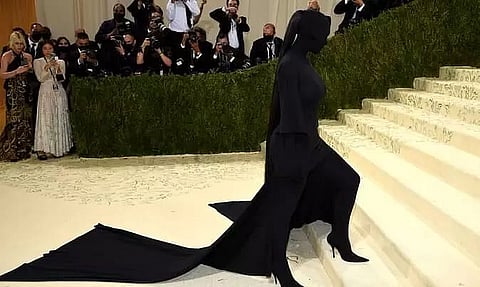 Kim Kardashian Stole Spot Light of Met Gala 2021 with her complete undercover Balenciaga look