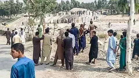 Islamic State says bomb attacks killed 35 Taliban militia