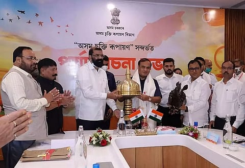 Assam Constituted Sub-committee With AASU To Examine Implementation Of The Assam Accord.
