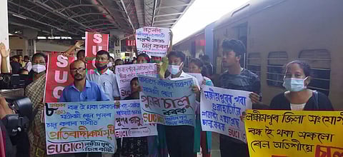 Make Railway services functional; SUCI (C) stages massive protest in Lakhimpur