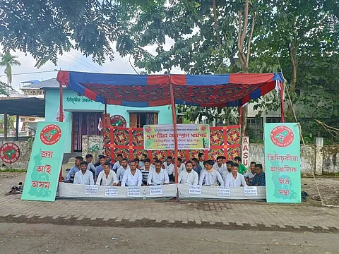 Tinsukia Regional Students' Union stages two-hour sit-in