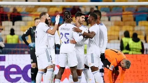 Vinicius double helps Real Madrid to 5-0 win at Shakhtar