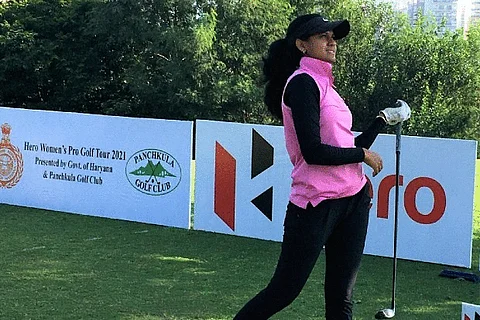 Golfer Pranavi takes one-shot lead over Amandeep 11th leg of WPGT