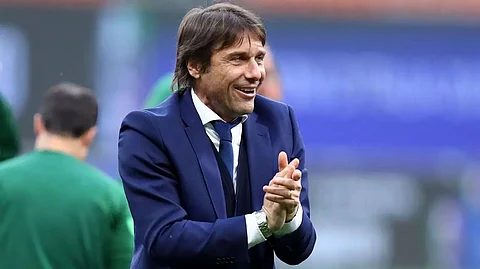 Tottenham appoint Conte as new manager