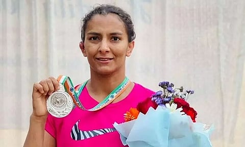 Geeta wins silver on return; Sakshi, Seema make early exits