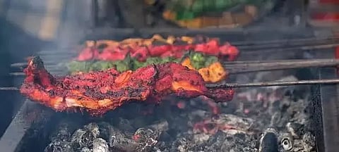 Ahmedabad Becomes Fourth City In Gujarat To Remove Stalls Selling Non-Veg On Main Roads