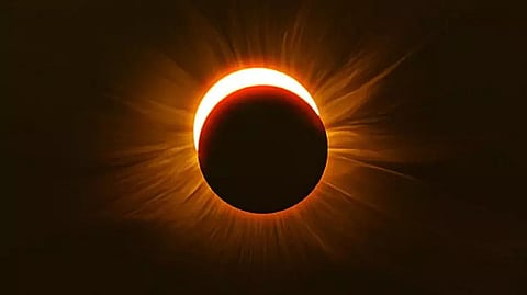 Chandra Grahan 2021 Starts In India, Know How Long It Will Last