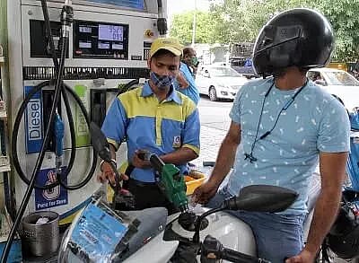 Petrol, diesel prices static as global oil situation under watch