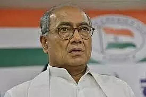 Digvijaya leads march to BJP MLA's house in political tug-of-war