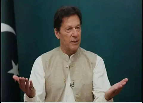 Senior Pakistan bureaucrat in the dock for comparing PTI with Taliban