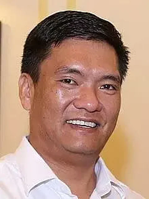 Take developmental projects seriously: Pema Khandu to DCs