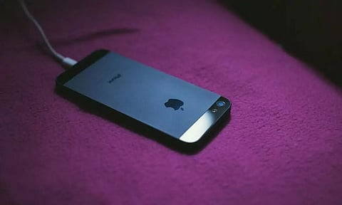 Boss Imposes Ban On Employees From Charging Phone In The Office