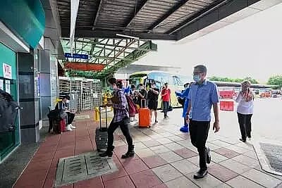 Malaysia bans entry of travellers from 8 countries